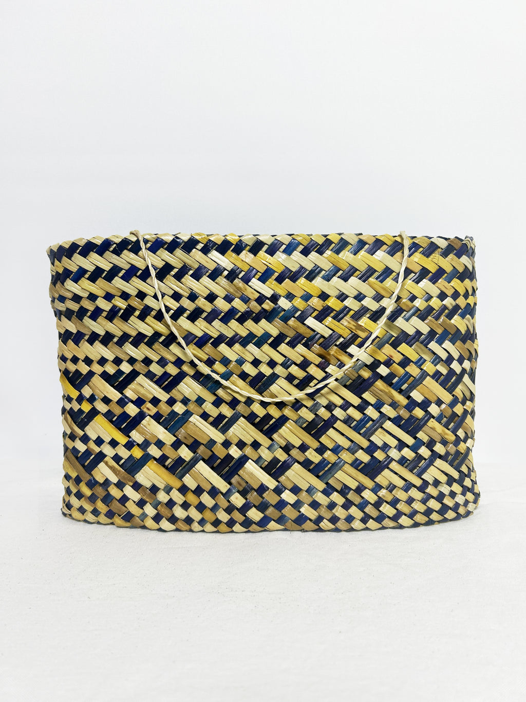 Kete Whakairo - Kahurangi and Natural Harakeke